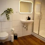 Апартаменти Dobben - Modern - Zentral- Balcony - Kitchen Бремен