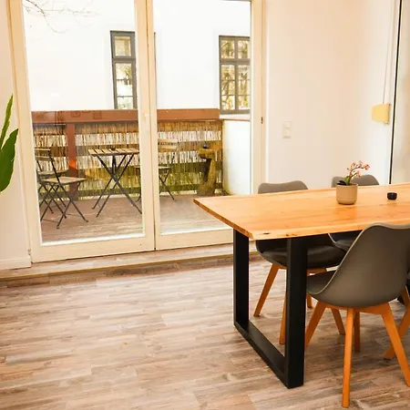 Dobben - Modern - Zentral- Balcony - Kitchen * Bréma